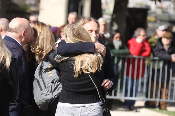 Jeremie Renier arrive aux funérailles de l'actrice belge Emilie Dequenne au crématorium du cimetière du Père Lachaise à Paris, France, le 26 mars 2025. Photo by Jerome Domine/ABACAPRESS.COM