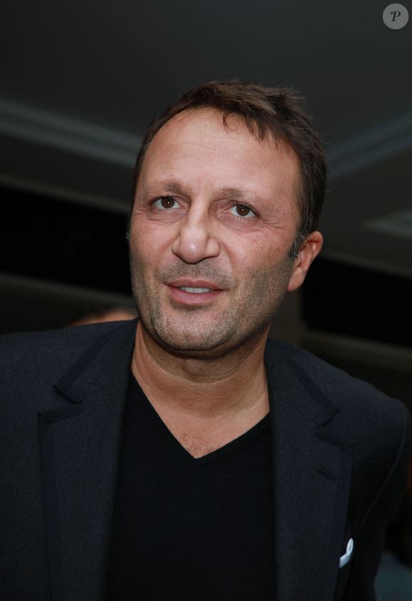 EXCLUSIF. Arthur assiste à un enregistrement TV à Paris, France, le 21 septembre 2011. Photo par Denis Guignebourg/ABACAPRESS.COM ?