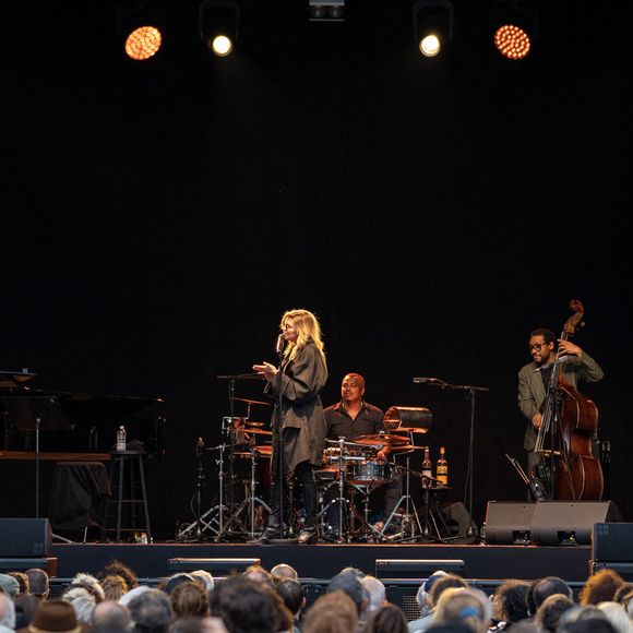 De quoi alors inquiéter ses fans.

Melody Gardot, La Defense Jazz Festival , 26 Juin 2021 
© Jeremy Melloul / Bestimage