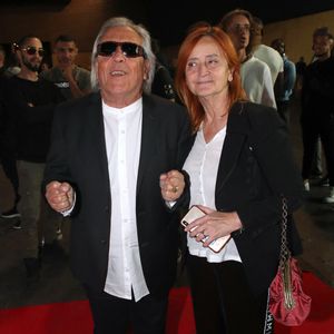 Gilbert Montagné et sa femme Nikole - Championnat du Monde de Kickboxing entre le Français Cyril.Benzaquen et le Roumain Florin.Lambagiu au Grand Palais Ephémère à Paris le 31 Mai 2022. Cyril Benzaquen a conservé son titre sur décision unanime des juges. © Bertrand Rindoff / Bestimage