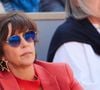 "Toi qui rêvais d’être centenaire, tu aurais eu 54 ans aujourd’hui. (...) À toi, mon amie, à cet anniversaire que nous passons avec toi en pensées. À ces feux d’artifice qui, comme chaque année, seront des fragments de nos vies vers toi envolés", a-t-elle écrit avec émotion.
Nathalie Renoux en tribunes lors des Internationaux de France de tennis de Roland Garros 2023 à Paris, France, le 2 juin 2023. © Moreau-Jacovides/Bestimage