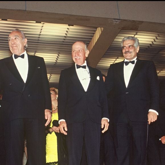 Archives - Omar Sharif et Anthony Quinn au Festival de Cannes en 1989. (ANGELI-RINDOFF / BESTIMAGE).