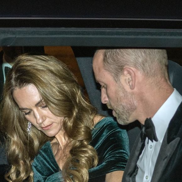 Le prince William, prince de Galles, et Catherine (Kate) Middleton, princesse de Galles, quittent le "Royal Variety Performance 2025" au Royal Albert Hall à Londres. Photo par Backgrid UK/ Bestimage