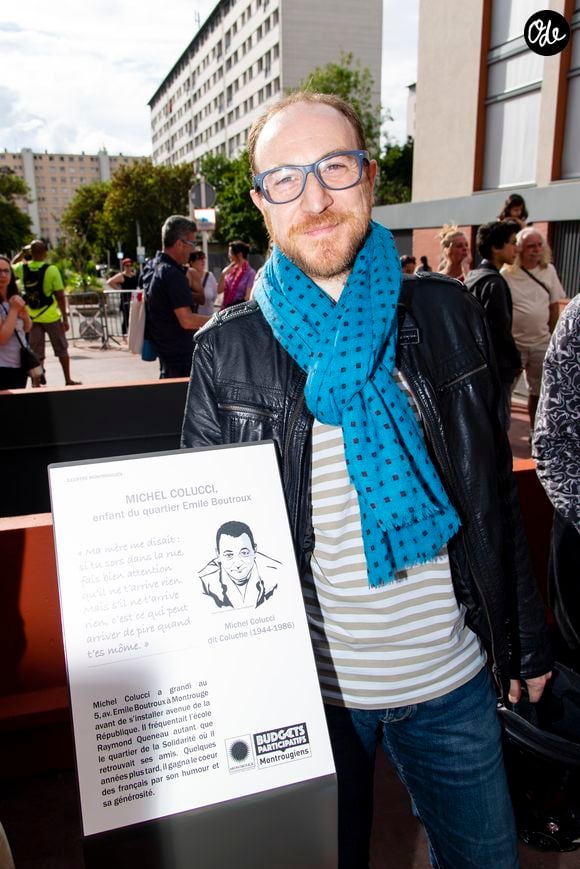 Marius Colucci rend hommage à Coluche lors de l'inauguration d'une plaque à l'adresse ou il a grandi, au 5 avenue Emile Boutroux juste derrière la place Emile Cresp, Montrouge le 19 juin 2019. Crédit : Pierre Perusseau/Bestimage