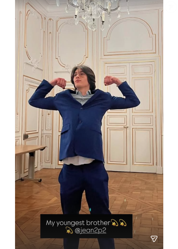 Son fils Jean, lui, se montre via une photo partagée sur les réseaux par sa sœur Roxane

Roxane Depardieu prend en photo son petit-frère Jean, Instagram