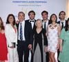 L'acheteur, qui a déboursé 33,8 millions, est un Américain de 28 ans ayant fait fortune dans la cryptomonnaie.
Exclusif - La famille Kretz : "L'Agence" sur TMC : Eve von Romberg, Sandrine et Olivier Kretz, Martin Kretz, Majo (la grand-mère), Valentin Kretz et sa femme Charina Sarte, Louis Kretz - Soirée de gala des 50 ans de la Fondation Claude Pompidou à l'Hôtel Marcel Dassault à Paris le 12 avril 2022.
Rachid Bellak / LMS / Bestimage