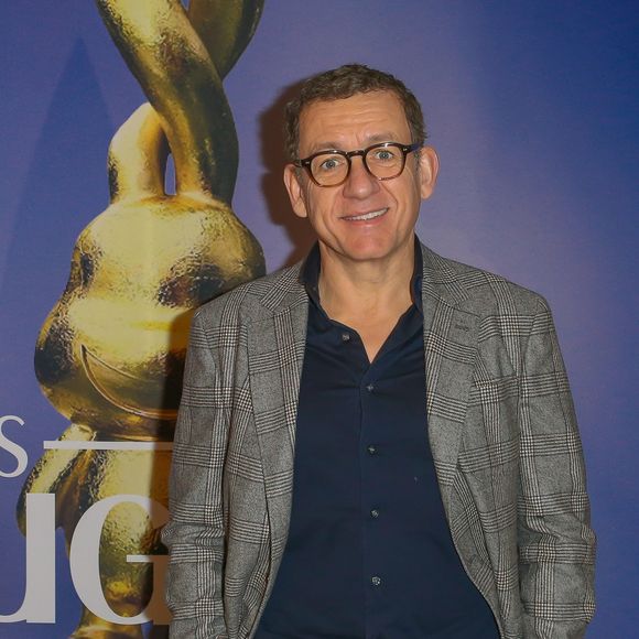 Dany Boon -  Première cérémonie des "Auguste de l'humour"  récompensant les spectacles de stand up comedy et les performances humoristiques, à la salle "Nouveau Siècle" à Lille, dans le nord de la France, le 3 février 2025. 8 prix ont été attribués dont les révélations vidéo-web, scénique, réseaux sociaux, le spectacle de l'année ou encore un prix d'honneur. Des statuettes nommées « Smile » ont été spécialement réalisées, par un sculpteur pop-art, dont le nom d'artiste est aussi Auguste. © Stéphane Vansteenkiste/Bestimage