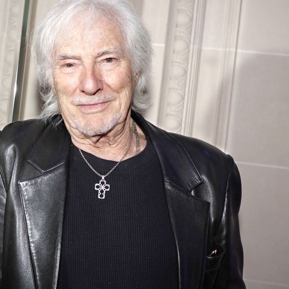 Le chanteur a révélé que son témoin de mariage était récemment décédé

Hugues Aufray en marge de la cérémonie des Stéthos d'Or 2024 à Paris le 19 mars 2024.
© Cédric Perrin / Bestimage