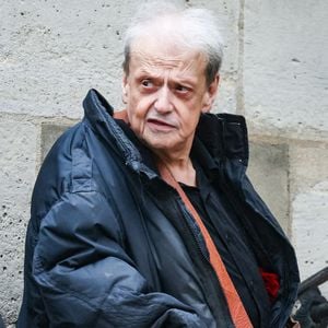 Guy Carlier - Arrivées aux obsèques de C.Laborde en l’église Saint-Roch à Paris, le 6 février 2025. Décédée le 28 janvier 2025 à l'âge de 73 ans, l'ancienne présentatrice météo de TF1 (1988 - 2017) était atteinte de la maladie neurodégénérative à corps de Lewy. 
© Jacovides - Moreau / Bestimage