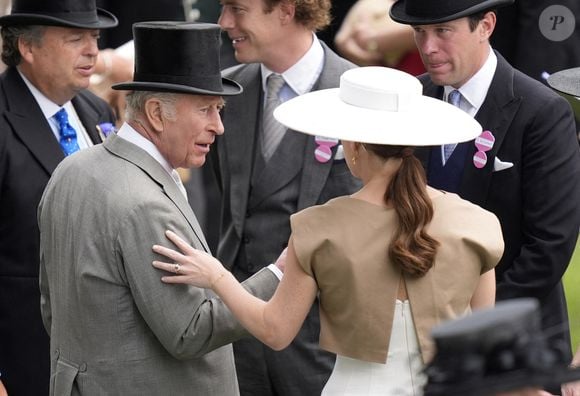 Le roi Charles III et la princesse Eugénie lors de la quatrième journée du Royal Ascot à l'hippodrome d'Ascot, dans le Berkshire. 20 juin 2025. © Andrew Matthews/PA Wire.