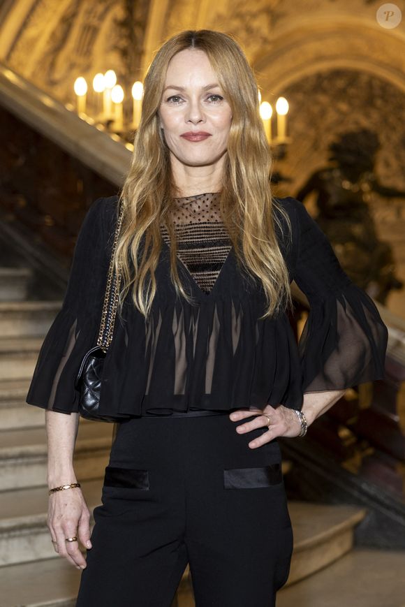 Vanessa Paradis au photocall du deuxième défilé de mode Chanel Haute-Couture automne-hiver 2024/2025 au palais Garnier lors de la Fashion Week de Paris, France, le 25 juin 2024. © Olivier Borde/Bestimage