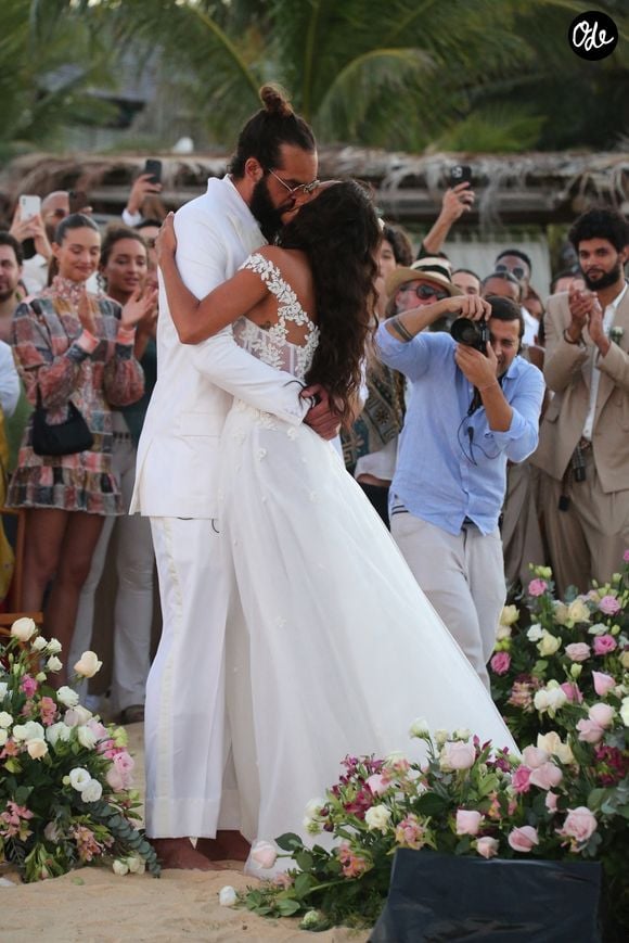 Exclusif -  Jenaye Noah, Joakim Noah, Lais Ribeiro - Joakim Noah et Lais Ribeiro se sont mariés devant leurs amis et leur famille sur la plage de Trancoso au Brésil le 13 juillet 2022. Backgrid USA / Bestimage