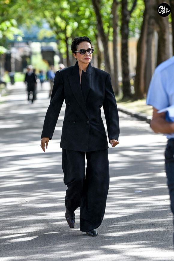 Farida Khelfa aux arrivées des obsèques de Catherine Ringer, la chanteuse des Rita Mitsouko, au cimetière de Montmartre, dans le 18ème arrondissement de Paris, France, le 19 septembre 2026. © Bestimage