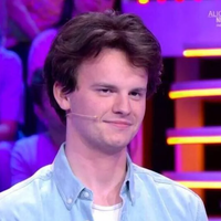 A Paris, Cyprien propose une rencontre loin des 12 Coups de midi : on sait combien il faut débourser pour le voir