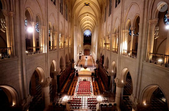 La cathédrale Notre-Dame affiche sa splendeur retrouvée, cinq ans après l'incendie, au coeur de Paris, à l'occasion de sa réouverture, le 7 décembre 2024. Joyau de l’art gothique, lieu de culte et de culture, symbole universel de la France et de son histoire, la cathédrale de Notre-Dame de Paris rouvre ses portes les 7 et 8 décembre, cinq ans après avoir été ravagée par les flammes le 15 avril 2019. 
© Dominique Jacovides / Bestimage