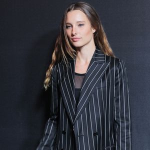 Ilona Smet assiste au défilé Etam Womenswear printemps-été 2022 lors de la Fashion Week de Paris le 04 octobre 2021 à Paris, France. Photo by Nasser Berzane/ABACAPRESS.COM