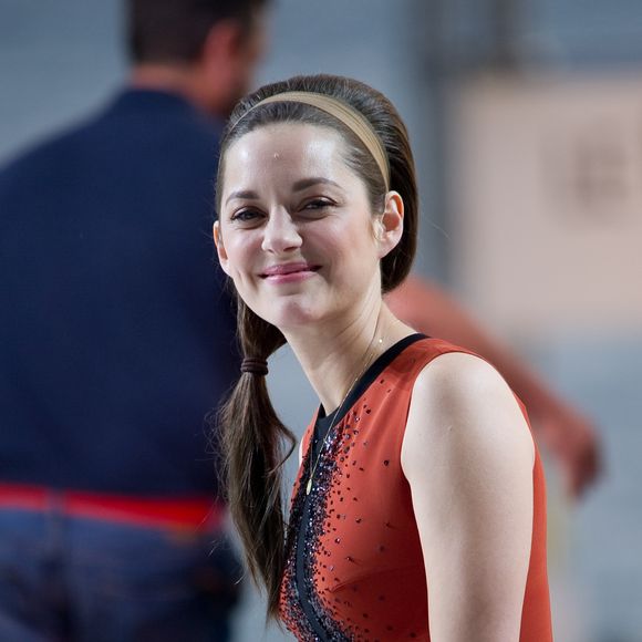 Marion Cotillard - People invités au Grand Journal de Canal + à Cannes - 67 ème festival du film de Cannes 2014
le 21 mai 2014 LIONEL URMAN  / BESTIMAGE
