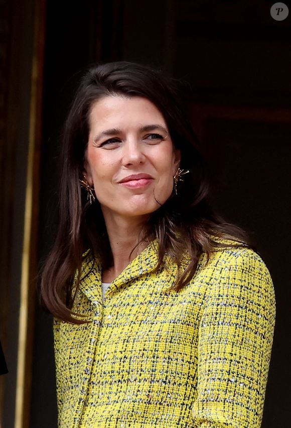 Charlotte Casiraghi - La famille princière de Monaco au balcon du palais, à l'occasion de la Fête Nationale de Monaco, le 19 novembre 2025. © Dominique Jacovides/Bestimage