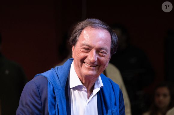 Il estime que les institutions actuelles limitent la capacité d’action et privilégie l’engagement de terrain. 

Le président E.Leclerc Michel-Edouard Leclerc débat pendant la 'Fête De L'Humanite 2025' le 12 septembre 2025 à Bretigny sur Orge, France. Photo par Nasser Berzane/ABACAPRESS.COM