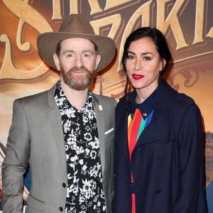 Le réalisateur Mathias Malzieu (Dionysos) et Olivia Ruiz assistent à la première du film « Une Sirène à Paris », qui s'est tenue au cinéma Max Linder à Paris, en France, le 2 mars 2020. Photo de David Boyer/ABACAPRESS.COM
