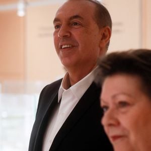 Exclusif - Jean-Marc Morandini et son avocate, Florence Rault - L'animateur de radio, journaliste, présentateur de télévision et producteur français, Jean-Marc Morandini, accompagné de son avocate, maître F.Rault, arrive à la chambre correctionnelle du tribunal judiciaire de Paris Batignolles, le 14 juin 2023. 
© Christophe Clovis /Bestimage