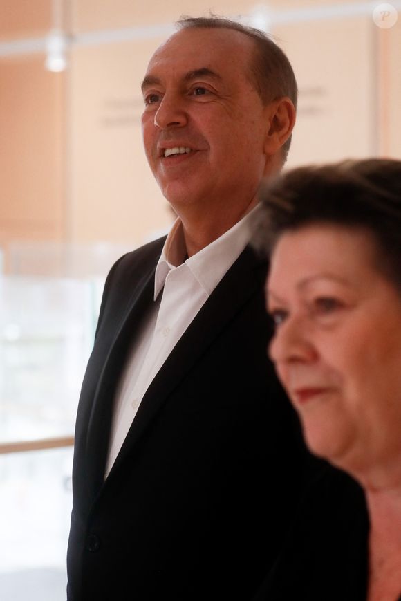 Exclusif - Jean-Marc Morandini et son avocate, Florence Rault - L'animateur de radio, journaliste, présentateur de télévision et producteur français, Jean-Marc Morandini, accompagné de son avocate, maître F.Rault, arrive à la chambre correctionnelle du tribunal judiciaire de Paris Batignolles, le 14 juin 2023. 
© Christophe Clovis /Bestimage