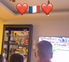 Ambiance survoltée à la maison : maillots floqués au nom des enfants, Marseillaise entonnée avant le coup d'envoi

Matt Pokora avec ses fils et sa belle-fille devant le match France/Maroc lors de la Coupe du Monde 2026 - Instagram