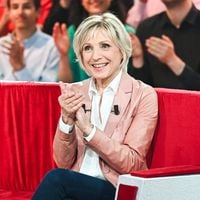 Evelyne Dhéliat, bientôt 78 ans : "Je marche beaucoup et je ne prends jamais l'ascenseur"