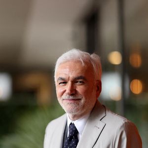 Pascal Praud au village lors des Internationaux de France de Tennis de Roland Garros 2025, à Paris, France, le 4 Juin 2025. © Jacovides-Moreau/Bestimage