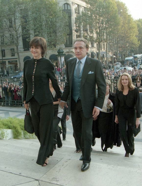 Archives - Anne-Marie Périer et son mari Michel Sardou - Mariage de Romain Sardou et Francesca Gobbi en l'église La Madeleine à Paris. Le 16 octobre 1999
© Jean-Claude Woestelenadt / Bestimage