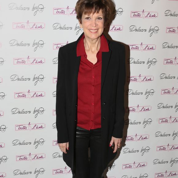 Catherine Laborde - Petit-déjeuner presse de présentation des boîtes de biscuits Delacre décorées par Christian Lacroix, au profit de l'association "Toutes à l'école", à La Belle Époque à Paris. Le 24 septembre 2015 Christophe Clovis/Bestimage