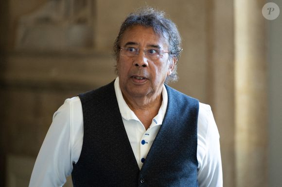 Le chanteur français Laurent Voulzy visite l'Assemblée nationale française, à Paris, le 9 septembre 2025. Photo par Raphael Lafargue/ABACAPRESS.COM