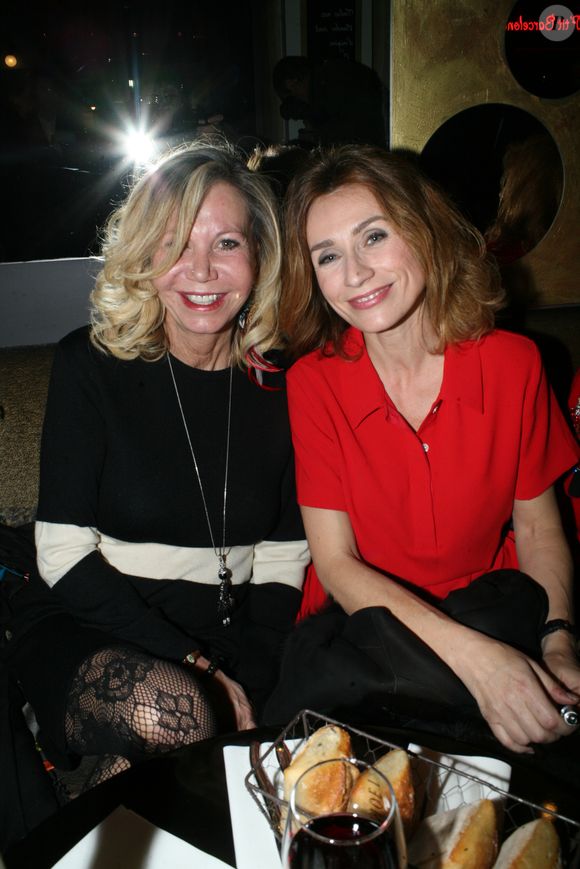 Exclusif - Fiona Gélin, Sandra Larue - Spectacle de Sylvie Malys au profit de l'association "Sauvez le Coeur des Femmes" au théâtre "Les Feux de la Rampe" à Paris, le 7 novembre 2017. © Jlppa/Bestimage
