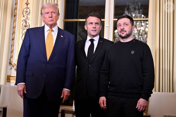 Le président français Emmanuel Macron reçoit ses homologues américain Donald Trump et ukrainien Volodymyr Zelensky au palais présidentiel de l'Elysée à Paris, France, le 7 décembre 2024, pour la cérémonie officielle de réouverture de la cathédrale Notre-Dame de Paris. © Jeanne Accorsini/Pool/Bestimage