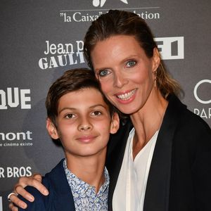 Sylvie Tellier se livre sur son aîné

Sylvie Tellier et son fils Oscar - Visite privée de l'exposition Cinémode par Jean-Paul Gaultier à la cinémathèque française à Paris. © Veeren Ramsamy - Christophe Clovis/Bestimage