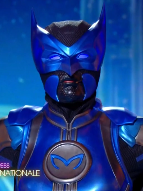 "C'est hallucinant qu'elle soit là" :  La Chauve-souris dévoile son identité dans Mask Singer, elle a performé à la mi-temps du Super Bowl !