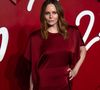 Elle propose des pièces variées : vêtements, accessoires et chaussures.

Stella McCartney au photocall de la soirée des Fashion Awards 2024 au Royal Albert Hall de Londres, Royaume Uni, le 2 décembre 2024. © Backgrid UK/Bestimage