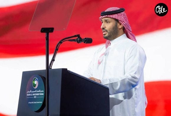 Selon plusieurs médias internationaux, le Salvator Mundi serait aujourd’hui conservé en Suisse en attendant de rejoindre un futur musée à Riyad.

Le président américain Donald Trump et Mohammed ben Salmane, Premier ministre d'Arabie Saoudite, participent au Forum d'investissement américano-saoudien à Riyad, le 14 mai 2025. 
© Imago / PsnewZ / Bestimage