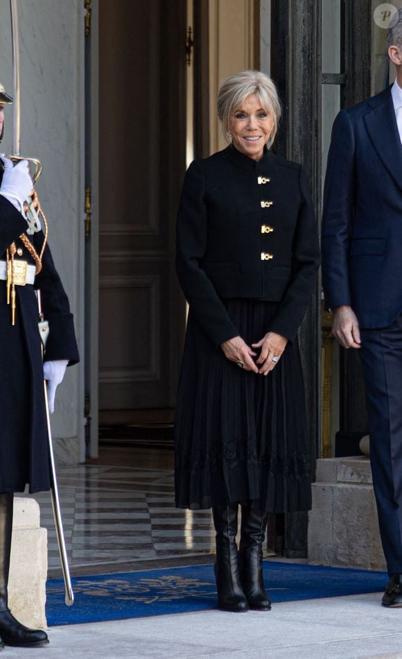 Brigitte Macron avant un déjeuner de travail au palais de l'Elysée à Paris, le 13 janvier 2026. 

Photo : Florian Savina / Bestimage