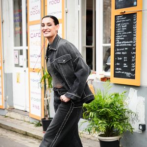 Et ce jeudi 10 avril 2025, elle a fait quelques révélations sur sa vie privée dans "Gala".

Nine Marie D’Urso -  Arrivées au défilé Christian Dior Haute Couture Printemps/Eté 2025 lors de la fashion week à Paris le 27 janvier 2025.

© Lucia Sabatelli / Bestimage