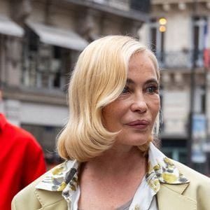 Le frère de Patrick Bruel a été en couple avec Emmanuelle Béart.

Emmanuelle Béart assiste au défilé AMI dans le cadre de la semaine de la mode masculine printemps 2026 à Paris, le 25 juin 2025 à Paris, France. Photo by Nasser Berzane/ABACAPRESS.COM