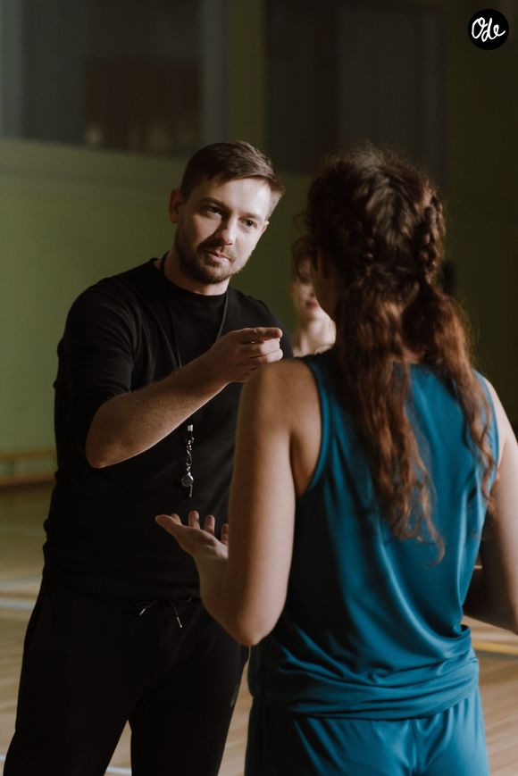 Pour reprendre, le coach recommande un programme de 30 minutes basé sur des exercices sollicitant plusieurs muscles.

Image Pexels