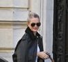Exclusif - Prix Spécial - No Web - Laeticia Hallyday, accompagnée de sa belle soeur Jess, visite des appartements à louer dans Paris, France, le 7 octobre 2025.  POUR INFOS VOIR VENDEUR