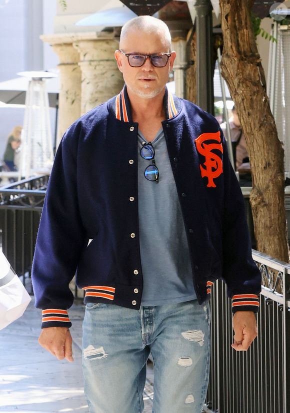 La maladie a profondément transformé leur vie familiale et leur relation.

Eric Dane, le 4 février 2024, dans les rues de Los Angeles. Photo par The ImageDirect / Bestimage