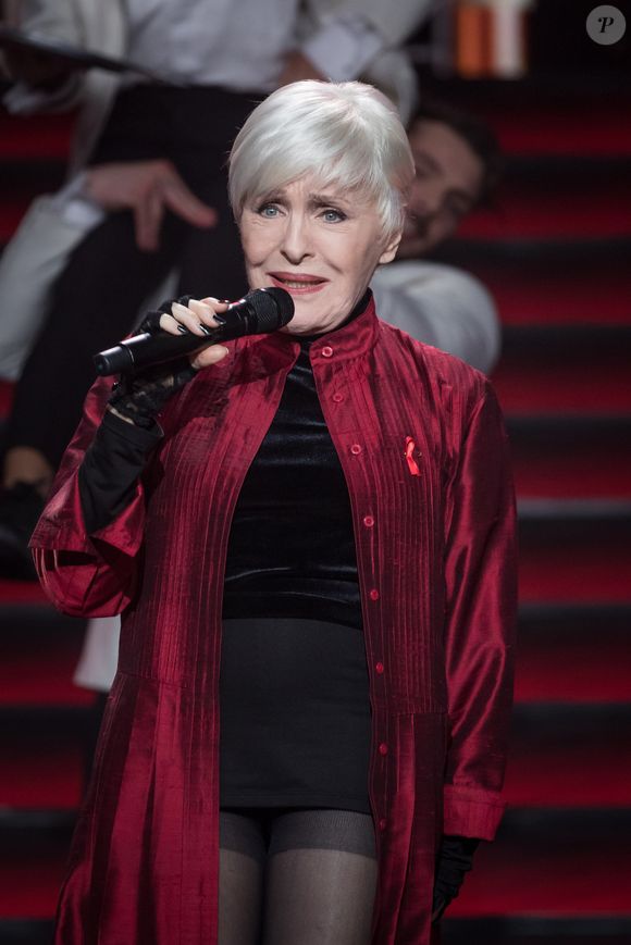 Nicole Croisille - Enregistrement de l'émission "100 ans de comédies musicales pour le Sidaction", qui sera diffusée le 2 avril sur France 2. Le 10 mars 2020
© Moreau-Perusseau / Bestimage