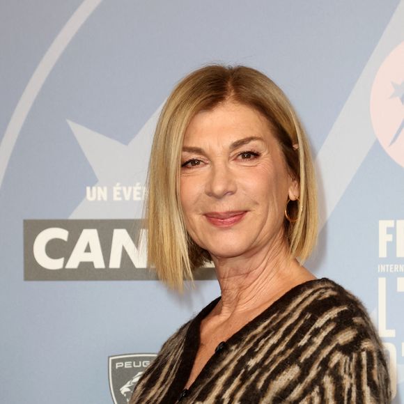 Michèle Laroque - Tapis rouge lors du 29ème Festival International du Film de Comédie de l'Alpe d'Huez le 20 Janvier 2026. © Dominique Jacovides/Bestimage