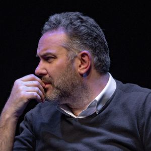 En vacances sur la côte Atlantique, Bruce Toussaint devait faire son retour une semaine plus tard dans "Bonjour !" sur TF1.

Bruce Toussaint participe à la Table Ronde "Ecrire à visage découvert" à l'amphi Opéra, lors de la 22ème édition du festival Quais du Polar, à Lyon.

© Sandrine Thesillat/Psnewz/Bestimage