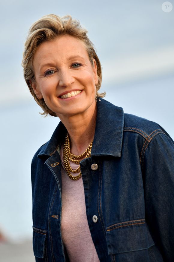 Alexandra Lamy pour le film Louise Violet. - Sixième édition du festival Cinéroman dédié aux adaptations cinématographiques de roman à Nice le 1er octobre 2024. © Dominique Jacovides - Bruno Bebert / Bestimage