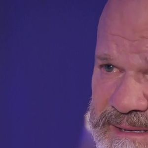Philippe Etchebest en larmes face à Charles après son élimination de "Top Chef 2025", épisode du 4 juin, sur M6