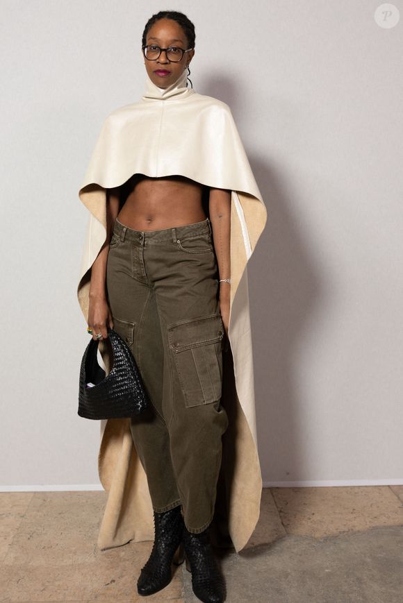 Nimay Ndolo au photocall du défilé Vaillant Collection Femme Prêt-à-Porter Automne/Hiver 2026-2027 lors de la Fashion Week de Paris (PFW) au palais de Tokyo, à Paris, France, le 6 mars 2026. © Julien Sarkissian/Bestimage